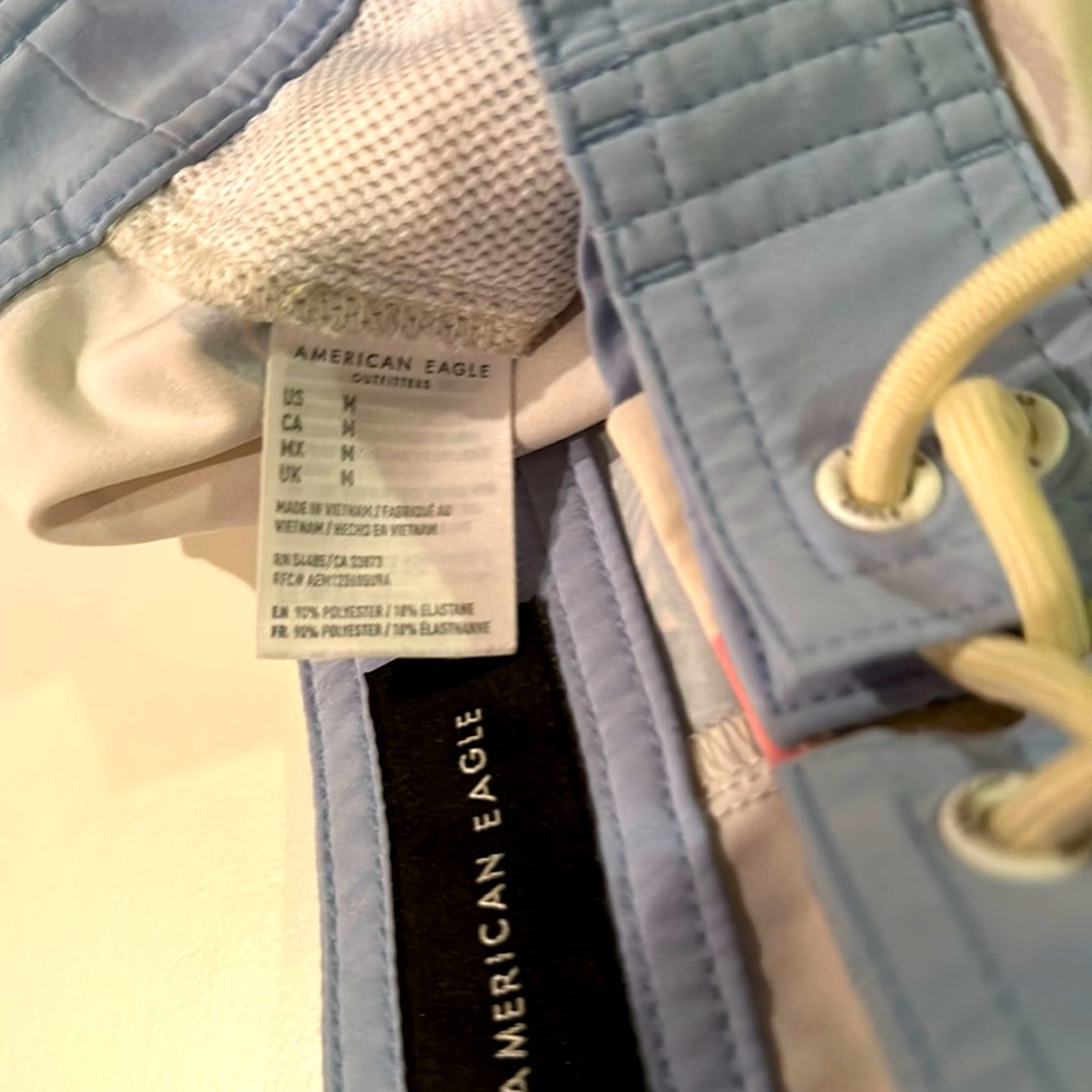American Eagle Men’s long board shorts - Picture 5 of 5